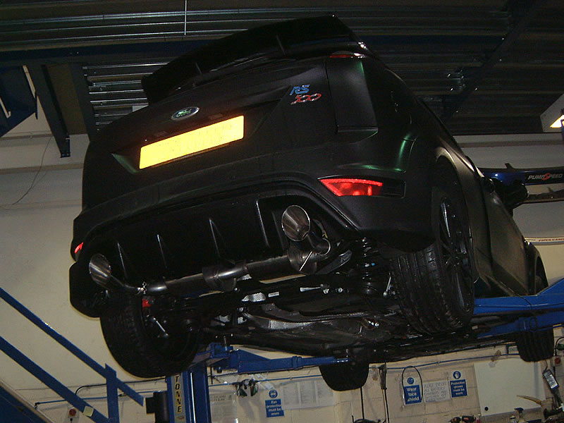 Focus RS 500 fitted with milltek sport turbo back exhaust at pumaspeed performance