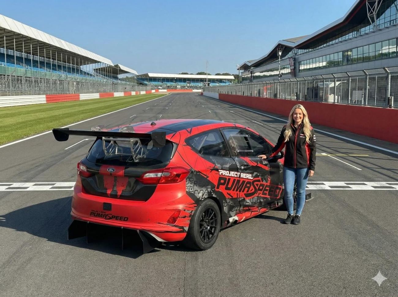 Project Aero in the pit lane at Oulton Park